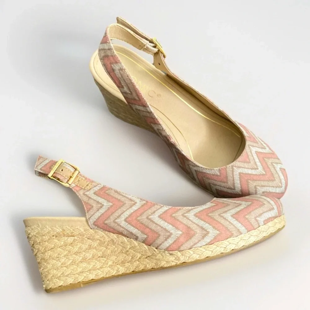 VIONIC CORALINA ESPADRILLE WEDGE SLINGBACK SANDALS-SIZE 7.5 Multi Chevron